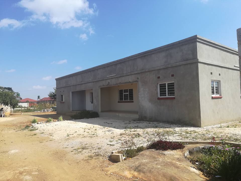 2 bedroomed master selfcontained flat in Chalala, Real Estate Zambia